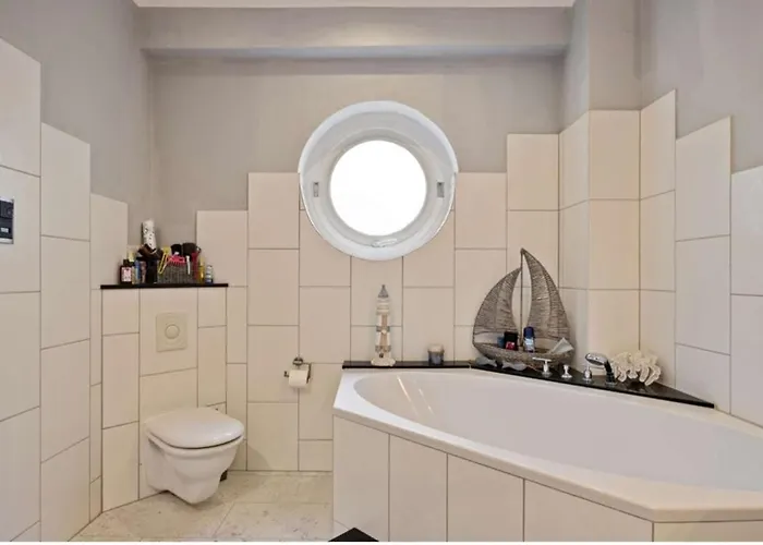 Comfort In With Pool And Fireplace * 胡尔特